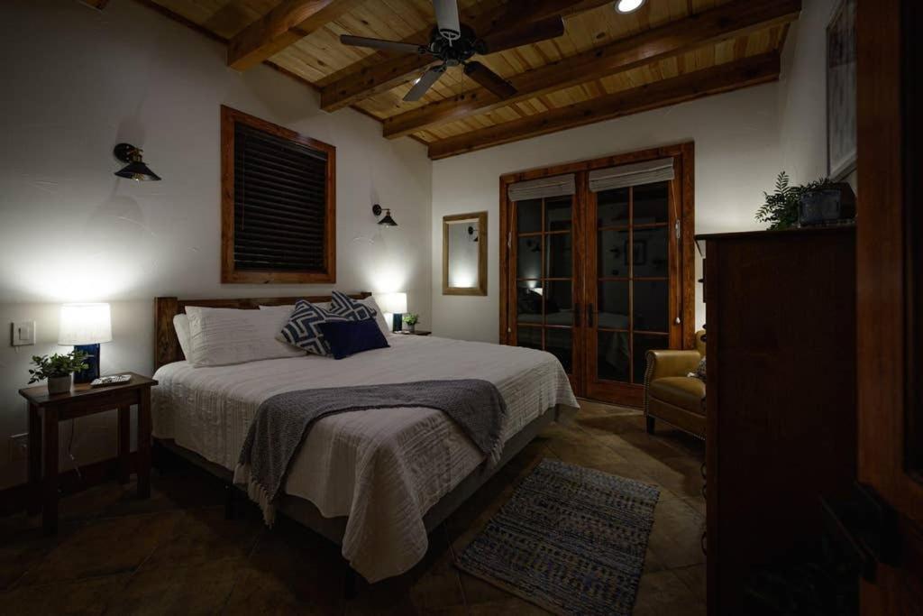 Little Dutch Cabin #1 - 12 Min To Magnolia-Baylor Bellmead Exterior foto
